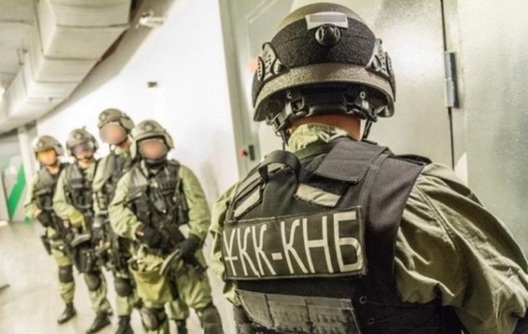 Супрацоўнікі Камітэта нацбяспекі Казахстана. Фота: ummet.kz Супрацоўнікі Камітэта нацбяспекі Казахстана. Фота: ummet.kz