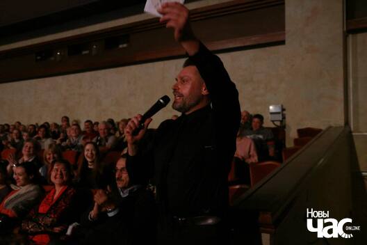 10/17 23222994_10214536722593269_298867576_o_logo.jpg