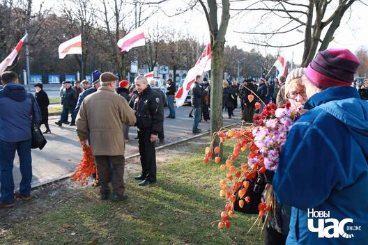 9/11 23269981_10214557405030317_2141001699_o_logo.jpg