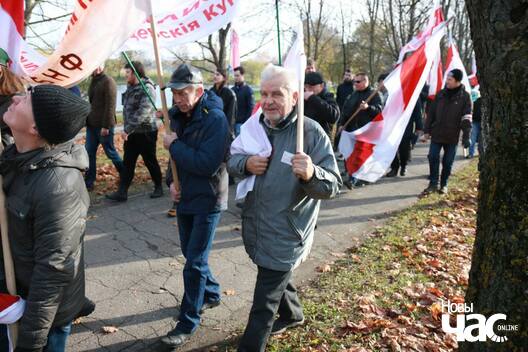 6/7 23335856_10214557781279723_752008546_o_logo.jpg