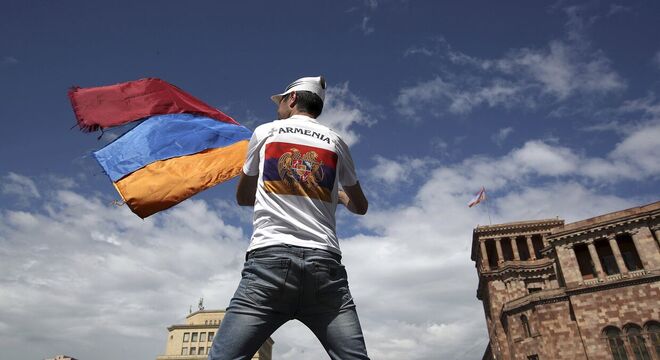 Арменія ратыфікавала Рымскі статут нягледзячы на пярэчанні Расіі Парламент Арменіі ратыфікаваў Рымскі статут. На чарзе — выхад з АДКБ і СНД?