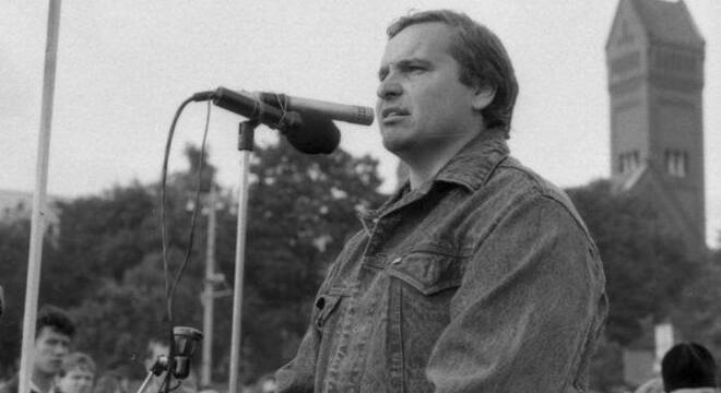 Чалавек, які прымусіў плакаць Лукашэнку Чалавек, які прымусіў плакаць Лукашэнку