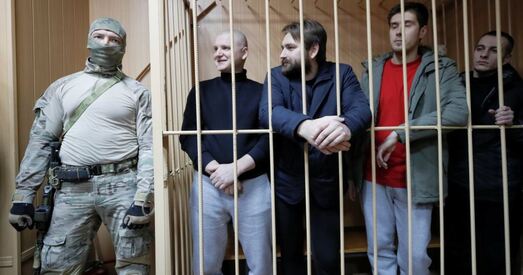 Суд у Маскве пакінуў пад арыштам 8 украінскіх маракоў