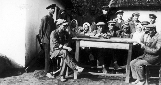 У 1937 годзе сяляне засталіся без магчымасці атрымаць пашпарт і як след, вольна перасоўвацца