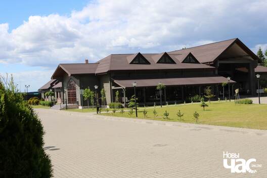 23/25 34512492_1732122456857538_3331168603188756480_n_logo.jpg