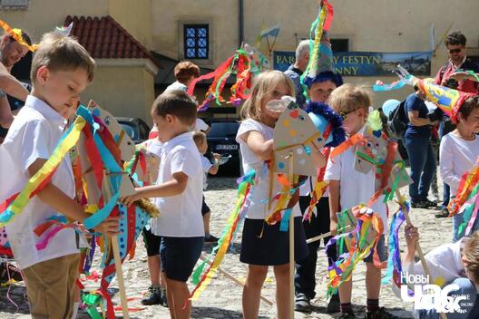 17/35 34700760_1734362696633514_7304557511460257792_n_logo_1_logo.jpg