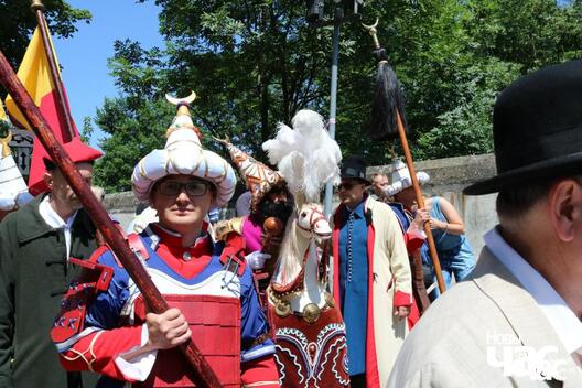 4/35 34726150_1734364426633341_6687477140314652672_n_logo_1_logo.jpg