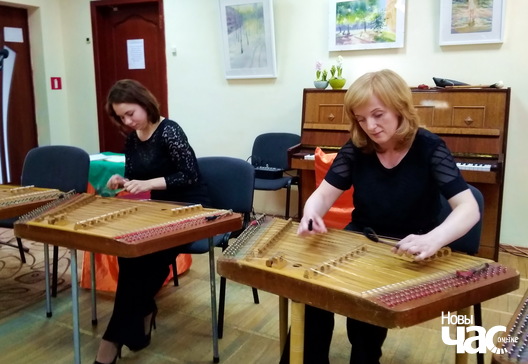Юлія Платун і Алена Дзегцярова Юлія Платун і Алена Дзегцярова