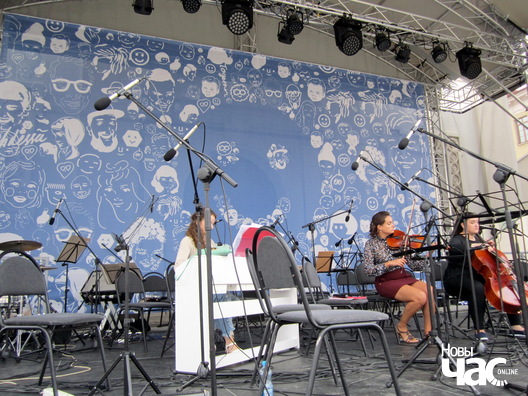 3_33_logo.jpg 3_33_logo.jpg