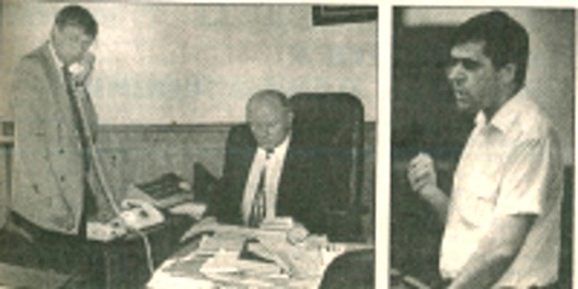 Міхаіл Падгайны і Генадзь Карпенка ў кабінеце галоўнага рэдактара «Народнай газеты». Крыніца: Свабода, ліпень 1996 года.﻿