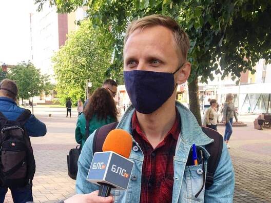 400088000625_361939.jpg 400088000625_361939.jpg