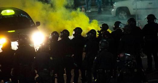 ЗША. Белы дом здыме абмежаванні на ўзбраенне паліцыі