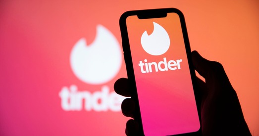 Tinder сыходзіць з Беларусі