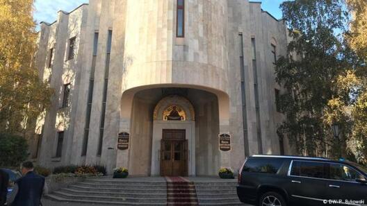 45899667_303.jpg 45899667_303.jpg