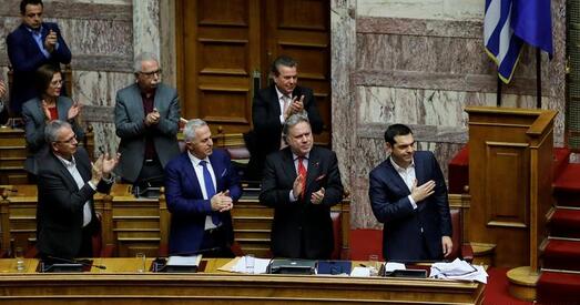 ﻿Парламент Грэцыі ўхваліў перайменаванне Македоніі