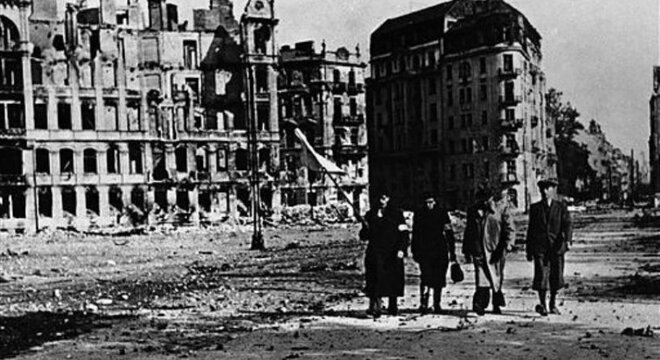 Заплаціць  за Варшаву Заплаціць  за Варшаву