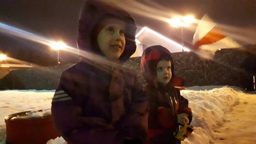 Змагары года Мара і Давід на варце абароны Курапатаў. Фота з фэйсбука Зміцера Дашкевіча Змагары года Мара і Давід на варце абароны Курапатаў. Фота з фэйсбука Зміцера Дашкевіча