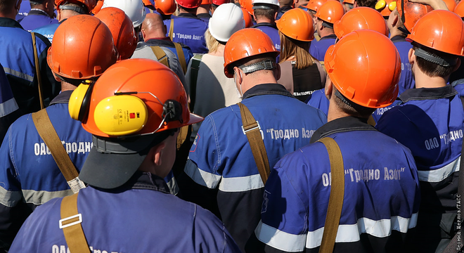 Святлана Ціханоўская: «Не дазваляйце ўшчамляць вашыя правы нават у дробязях» Святлана Ціханоўская: «Не дазваляйце ўшчамляць вашыя правы нават у дробязях»