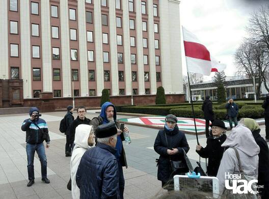 3/12 56997641_857917734568618_8599940920906874880_n_logo.jpg