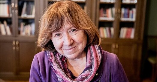 Святлана Алексіевіч трапіла ў топ-50 паспяховых жанчын, якім за 50, — паводле версіі «Forbes»