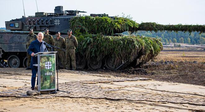 Шольц абвясціў аб перадачы танкаў Leopard 2 Украіне Два батальёны з танкамі «Leopard 2» хутка будуць ва Украіне