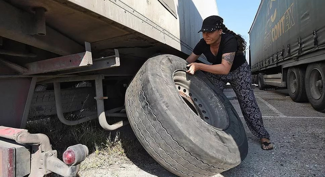І Снапкоў у полі воін І Снапкоў у полі воін