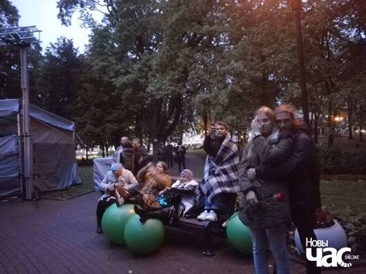 1/7 71112871_679994312512308_7100550872752455680_n_logo.jpg