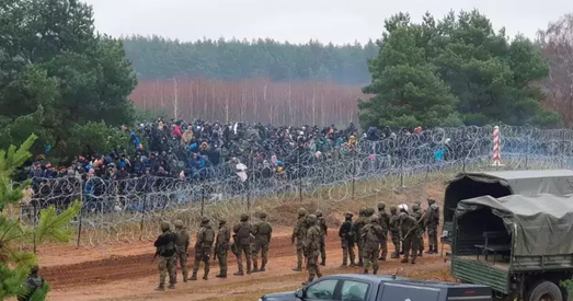 Расія атакуе межы ЕС мігрантам з Блізкага Усходу, накіроўваючы іх праз Беларусь