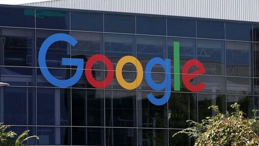 _97255352_googlemountainview.jpg _97255352_googlemountainview.jpg
