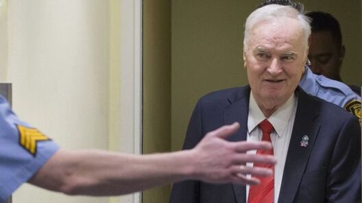 _98858348_mladic_bestgettyimages.jpg _98858348_mladic_bestgettyimages.jpg