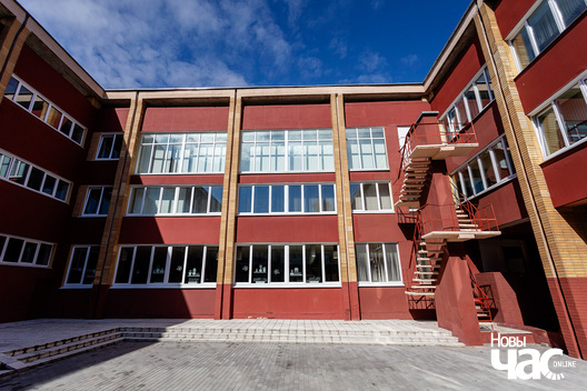 3/5 _harezlivy_pacalunak_szkola_fota_dzmitryeu_dzmitryj_novy_czas___4__logo.jpg