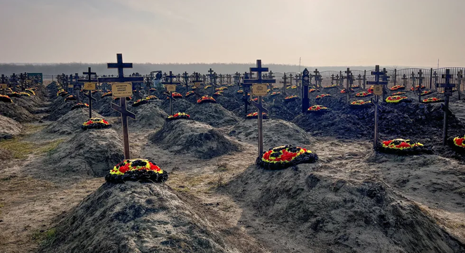 ПВК Вагнера: як хаваюць загінулых у рэгіёнах РФ «Гэты ваш герой спаліў родную маці і сястру». Як у Расіі хаваюць зняволеных з ПВК Вагнера