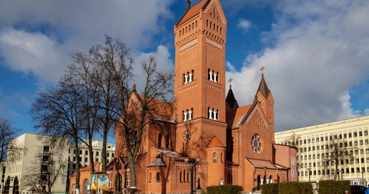 Чырвоны касцёл: Год пасля закрыцця