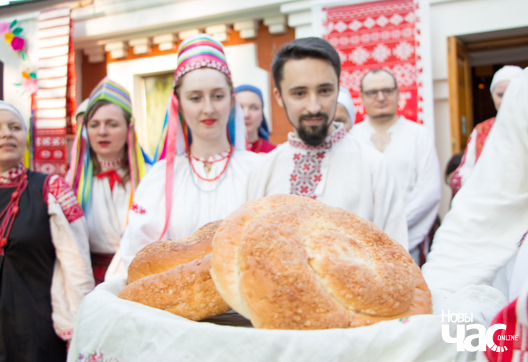 27/50 _mg_7791_logo.jpg