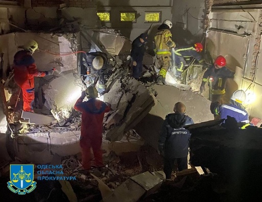 1/2 adesa_abstrel_26_verasnja.jpg