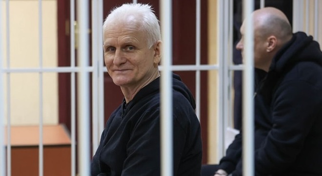 Валерый Карбалевіч: Чаму праваабаронцаў прыраўноўваюць да тэрарыстаў Валерый Карбалевіч: Чаму праваабаронцаў прыраўноўваюць да тэрарыстаў
