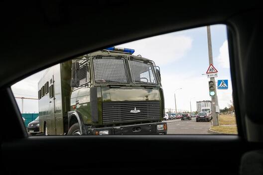 avtozak_vybory_20200809_8801.jpg avtozak_vybory_20200809_8801.jpg