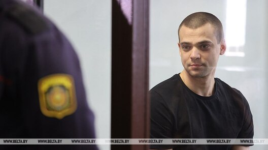 Эдуард Бабарыка ў судзе. Фота: «БелТА» Эдуард Бабарыка ў судзе. Фота: «БелТА»