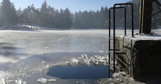Урачы і ратавальнікі нагадалі аб правілах акунання ў купель на Вадохрышча
