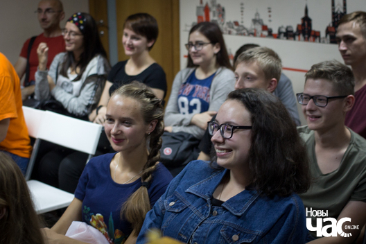 4/9 belaruskamounyja__pavel_aksinovicz____3__logo.jpg