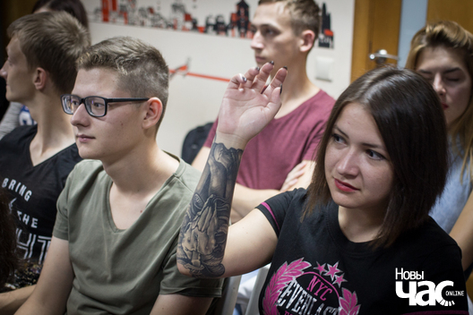 6/9 belaruskamounyja__pavel_aksinovicz____6__logo.jpg