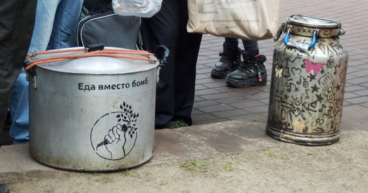 «Вірус — ад перапуду». Як дапамагаюць бяздомным у час пандэміі, у якую яны не вераць