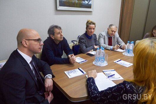 Фота са старонкі Гродзенскага Дзяржаўнага універсітэта Фота са старонкі Гродзенскага Дзяржаўнага універсітэта
