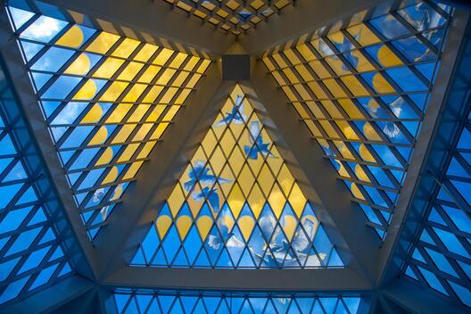 castle_gb5bf58d17_1280.jpg castle_gb5bf58d17_1280.jpg