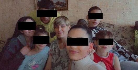 Таццяна ў цэнтры. Фота: t.me/nashaniva Таццяна ў цэнтры. Фота: t.me/nashaniva