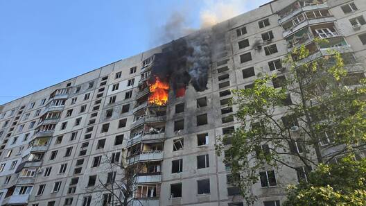 Вынік расійскага абстрэлу Харкава. Авіябомба трапіла ў шматпавярховік. Прынамсі 30 пацярпелых. Фота тэлеграм-канал Уладзіміра Зяленскага Вынік расійскага абстрэлу Харкава. Авіябомба трапіла ў шматпавярховік. Прынамсі 30 пацярпелых. Фота тэлеграм-канал Уладзіміра Зяленскага