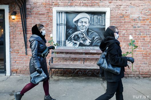 2/6 devushki_v_chernom_20210302_z_phsl_tutby__2099.jpg