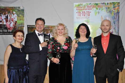 dsc_0207_logo.jpg dsc_0207_logo.jpg