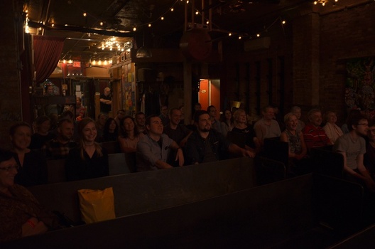 2/4 dsc_1855_logo.jpg