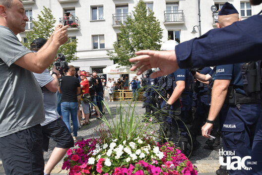 17/36 dsc_2694_logo.jpg